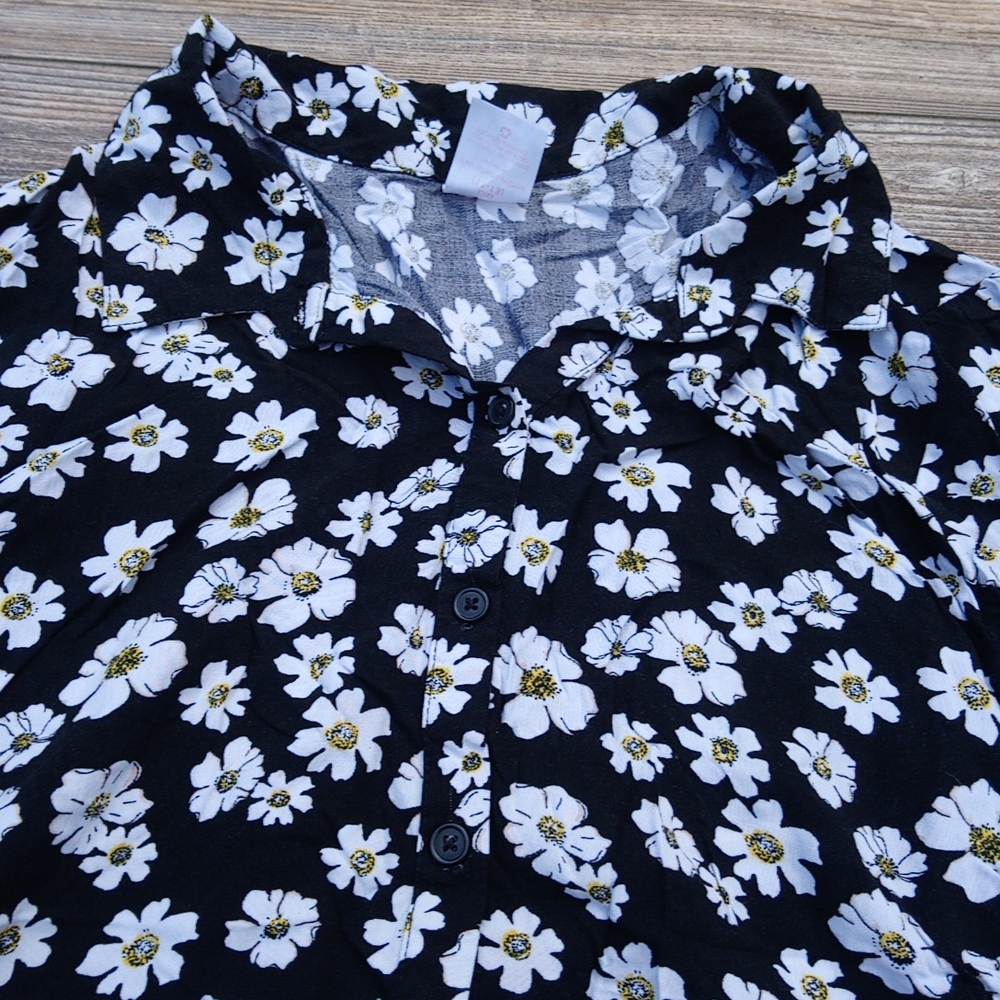 Flower Print Pattern Button Down Front Tie Back B… - image 6